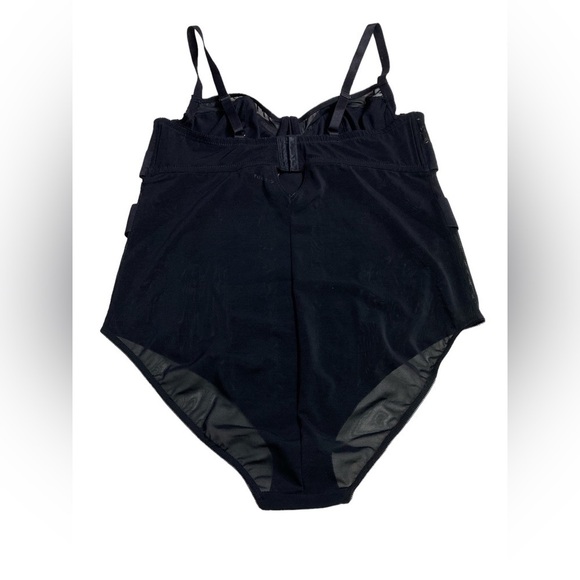 🆕Torrid - Mesh Strappy Bodysuit - Picture 8 of 12